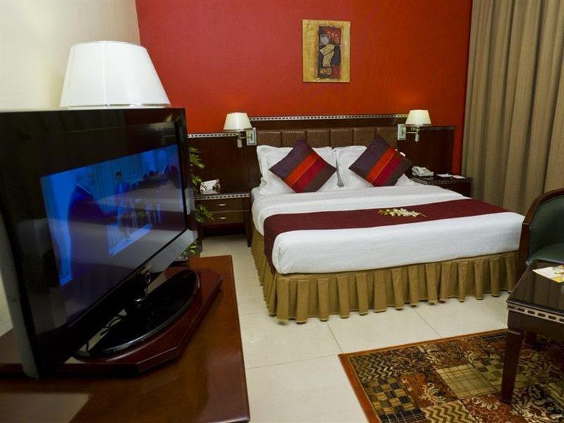 Fortune Hotel Apartments อาบูดาบี ภายนอก รูปภาพ