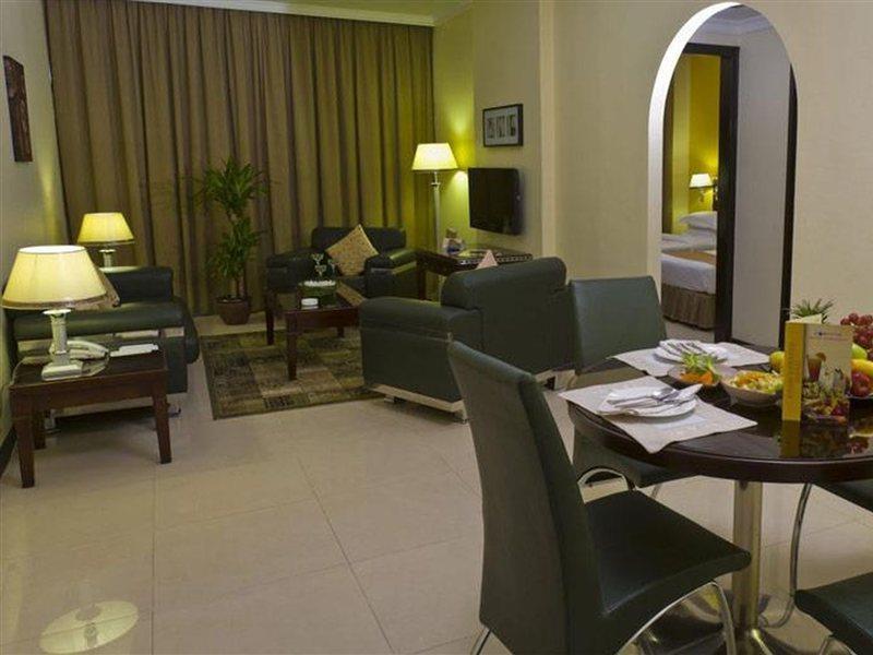 Fortune Hotel Apartments อาบูดาบี ภายนอก รูปภาพ